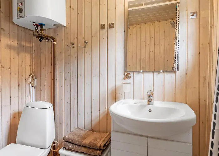 Amazing In Oksbol With Wifi Semesterbostad